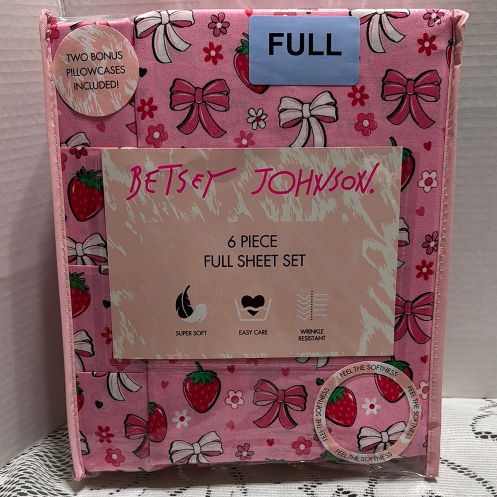 Betsey Johnson 6 Piece Full Size Sheet Set Pink Strawberry & Bows Flowers